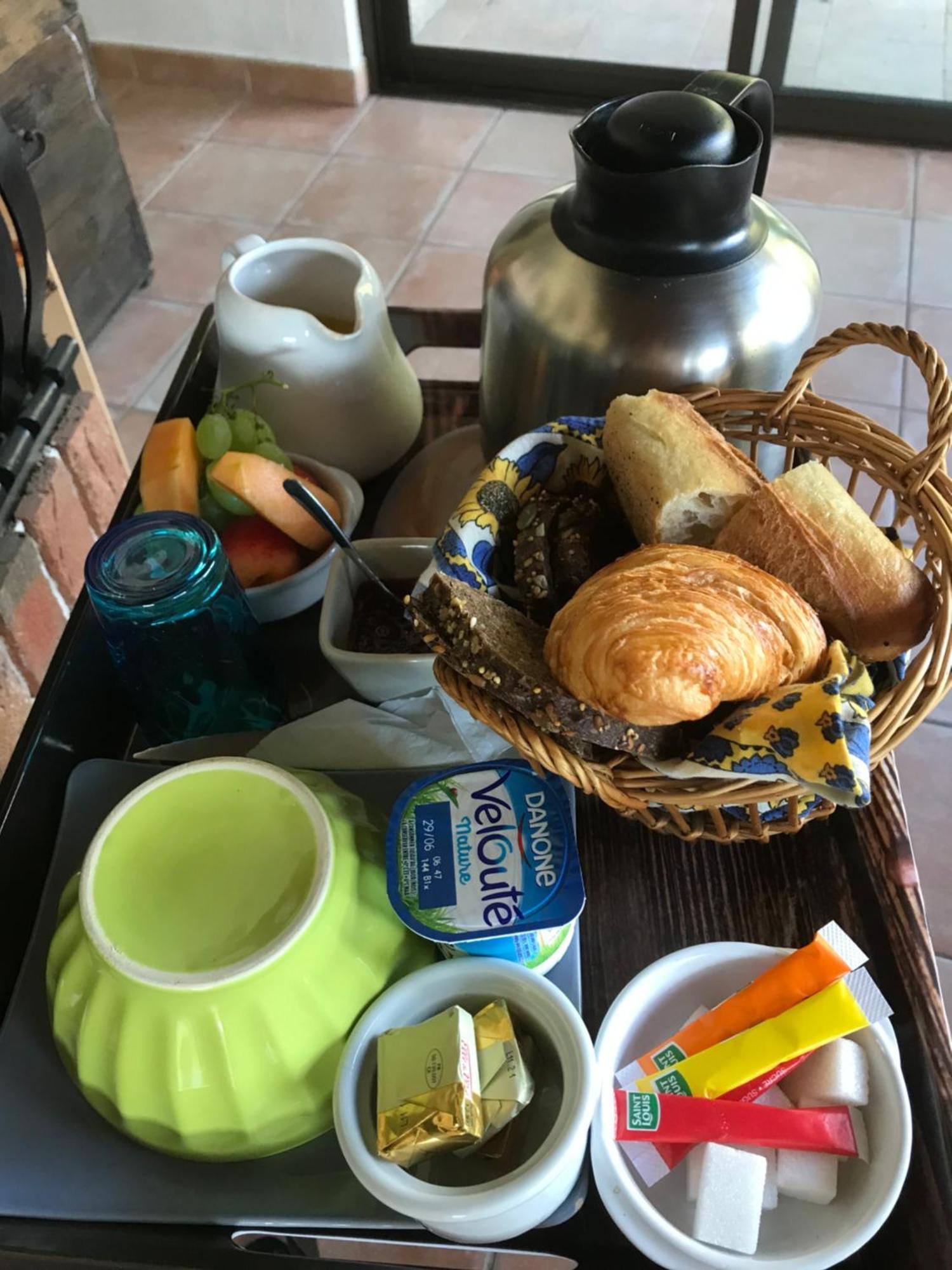 Hotel Le Patio Fleuri Lorgues Zewnętrze zdjęcie
